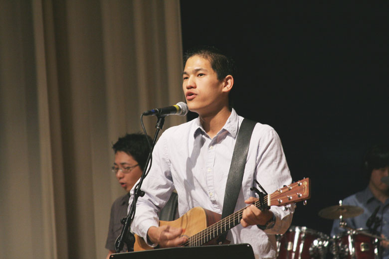 052508-oikos (4).jpg